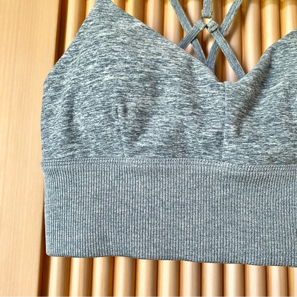 Alo Yoga Alosoft Lavish Bra Blue Haze Heather - Picture 3 of 8